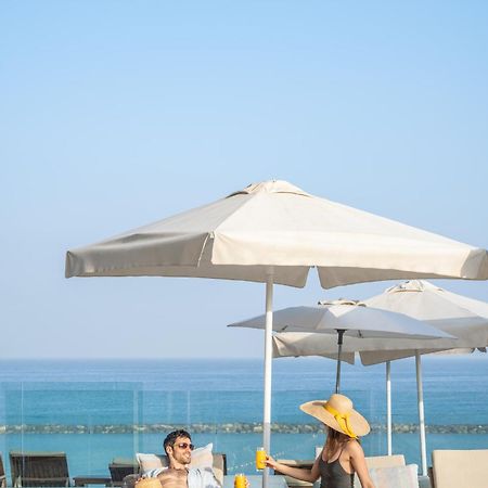 Royal Beach Hotel Tel Aviv By Isrotel Exclusive Екстериор снимка Beach umbrella