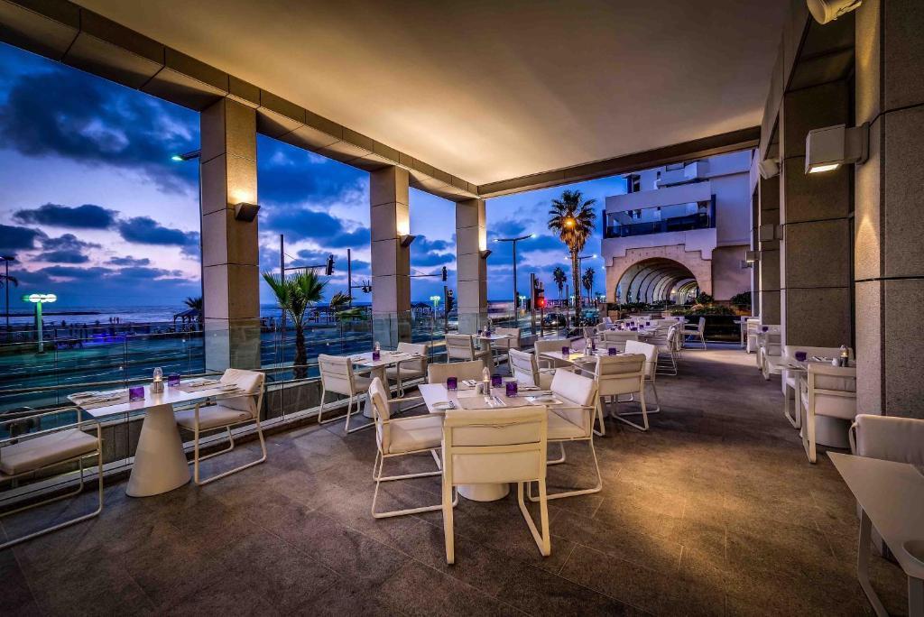 Royal Beach Hotel Tel Aviv By Isrotel Exclusive Екстериор снимка The Terrace