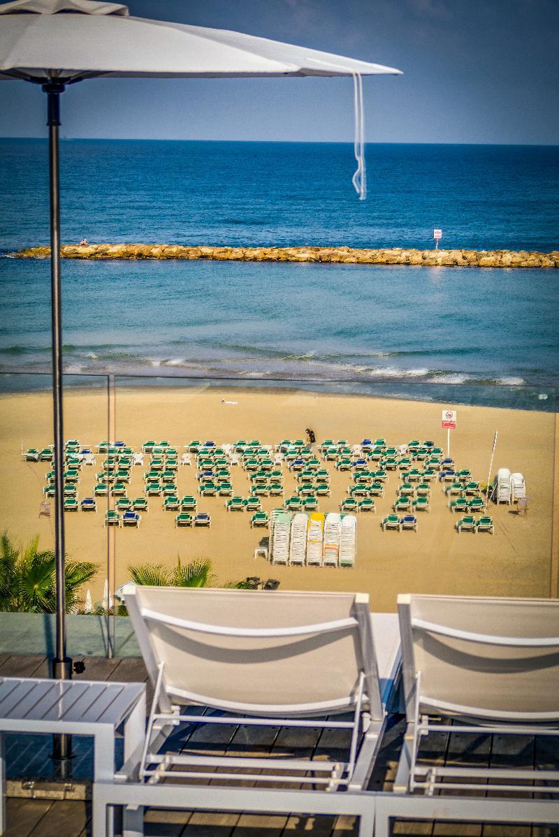 Royal Beach Hotel Tel Aviv By Isrotel Exclusive Екстериор снимка The beach of Sabbiadoro