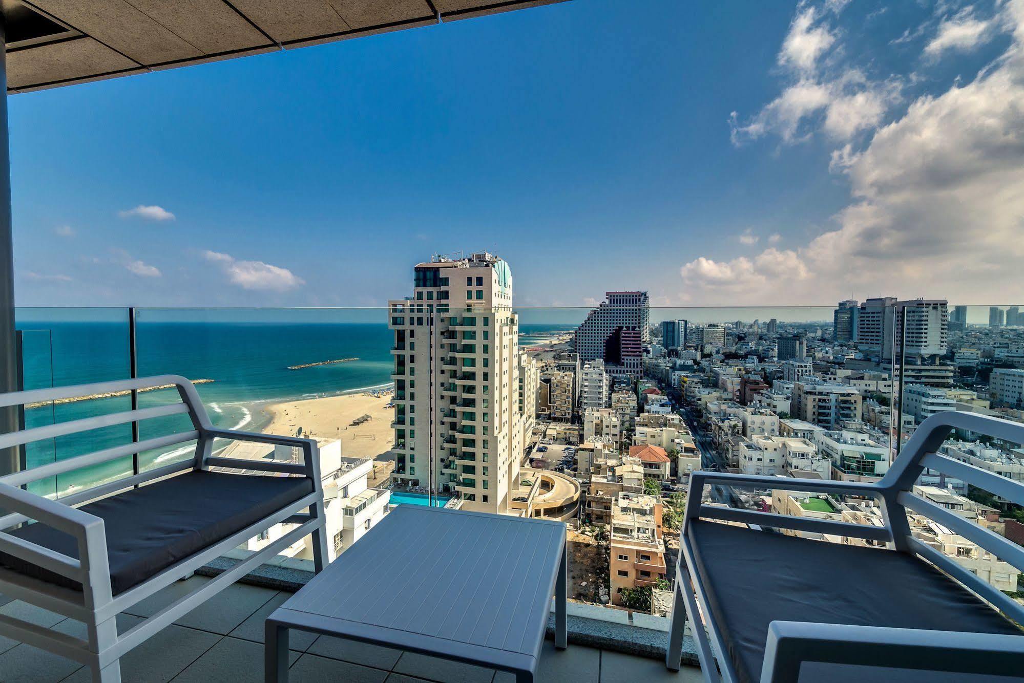 Royal Beach Hotel Tel Aviv By Isrotel Exclusive Екстериор снимка View from the rooftop