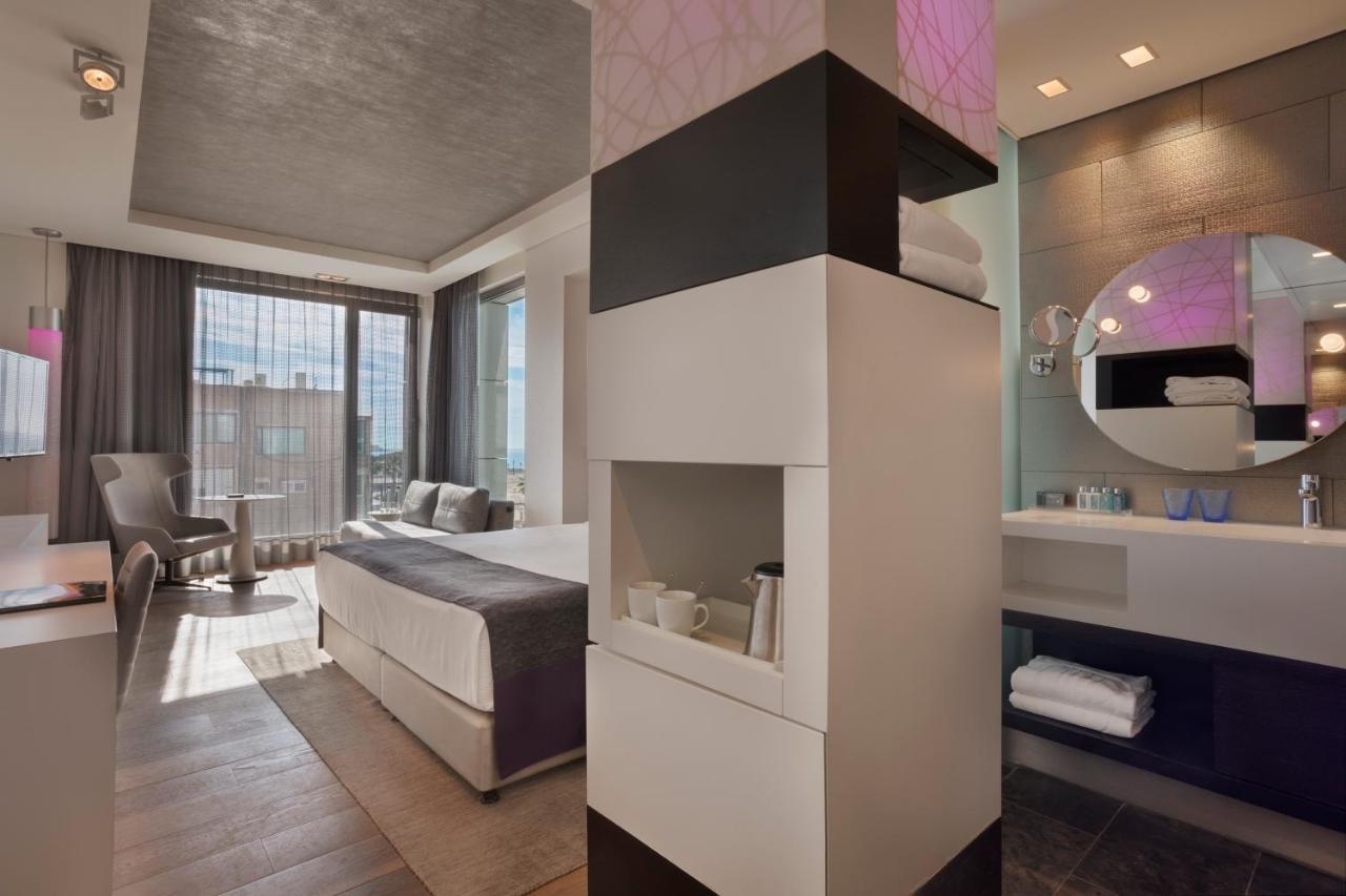 Royal Beach Hotel Tel Aviv By Isrotel Exclusive Екстериор снимка A room at the Mandarin Oriental Munich