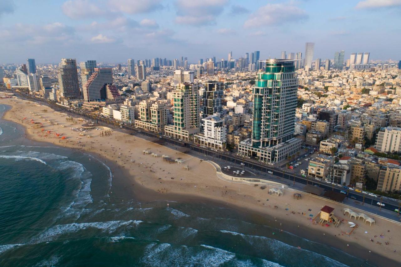 Royal Beach Hotel Tel Aviv By Isrotel Exclusive Екстериор снимка Aerial view of the beach